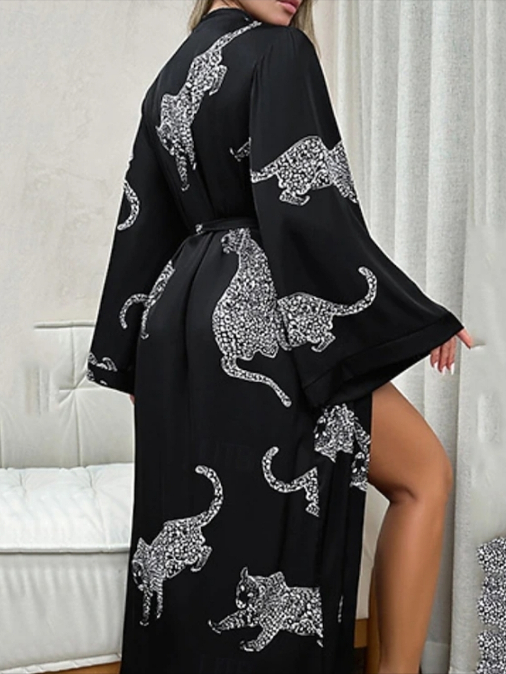 Victoria's Secret Satin Long Kimono Robe Color Black & White Leopard Graphic XS